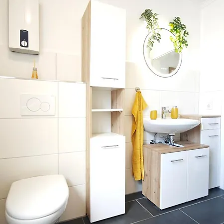 Appartement Danessi-business-apartment, Nahe Industriegebiet Und Koblenz, Wlan, Smart Tv Boxspringbett Mit Waipu, Vollausgestattete Kueche Uvm Mülheim-Kärlich
